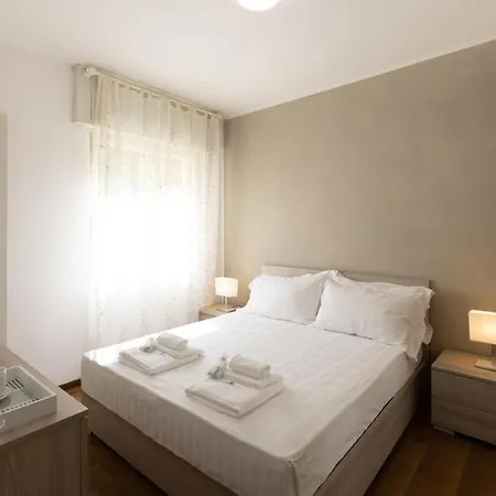 Apartment Maji - View Near Ferry & Train With Parking *