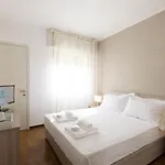 Maji - View Near Ferry & Train With Parking Apartamento *
